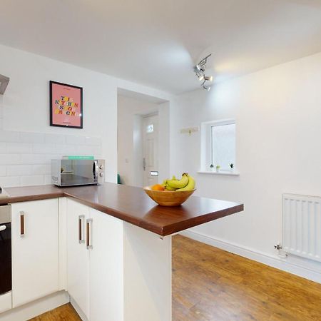 Cosy Cardiff Apartment And Patio Dış mekan fotoğraf