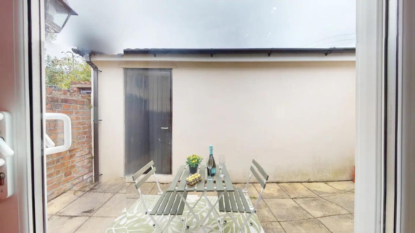Cosy Cardiff Apartment And Patio Dış mekan fotoğraf