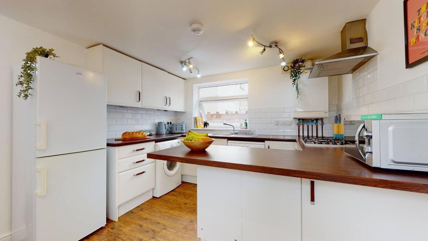 Cosy Cardiff Apartment And Patio Dış mekan fotoğraf