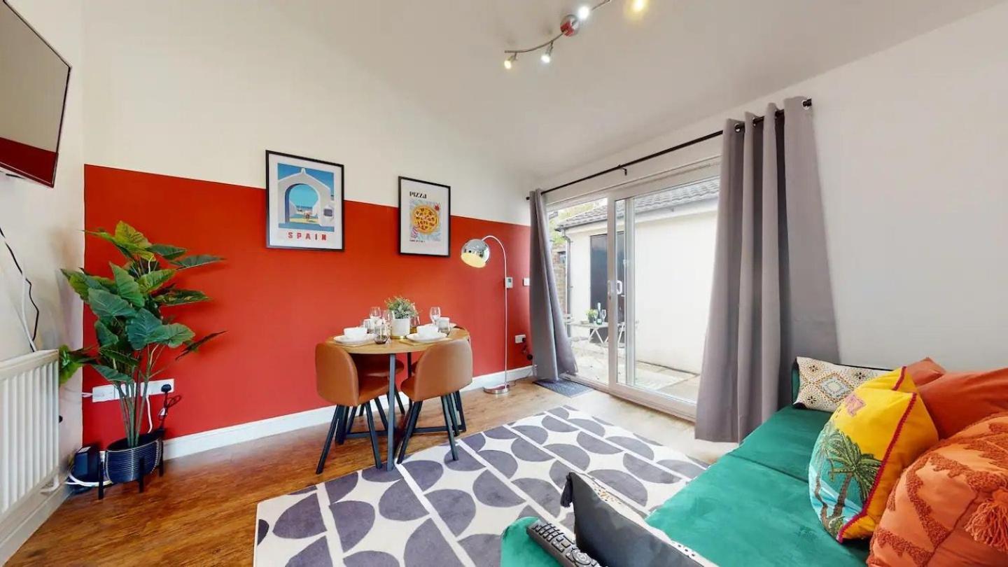 Cosy Cardiff Apartment And Patio Dış mekan fotoğraf